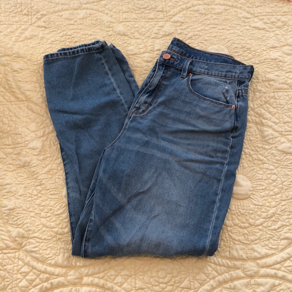 “Mom” jeans